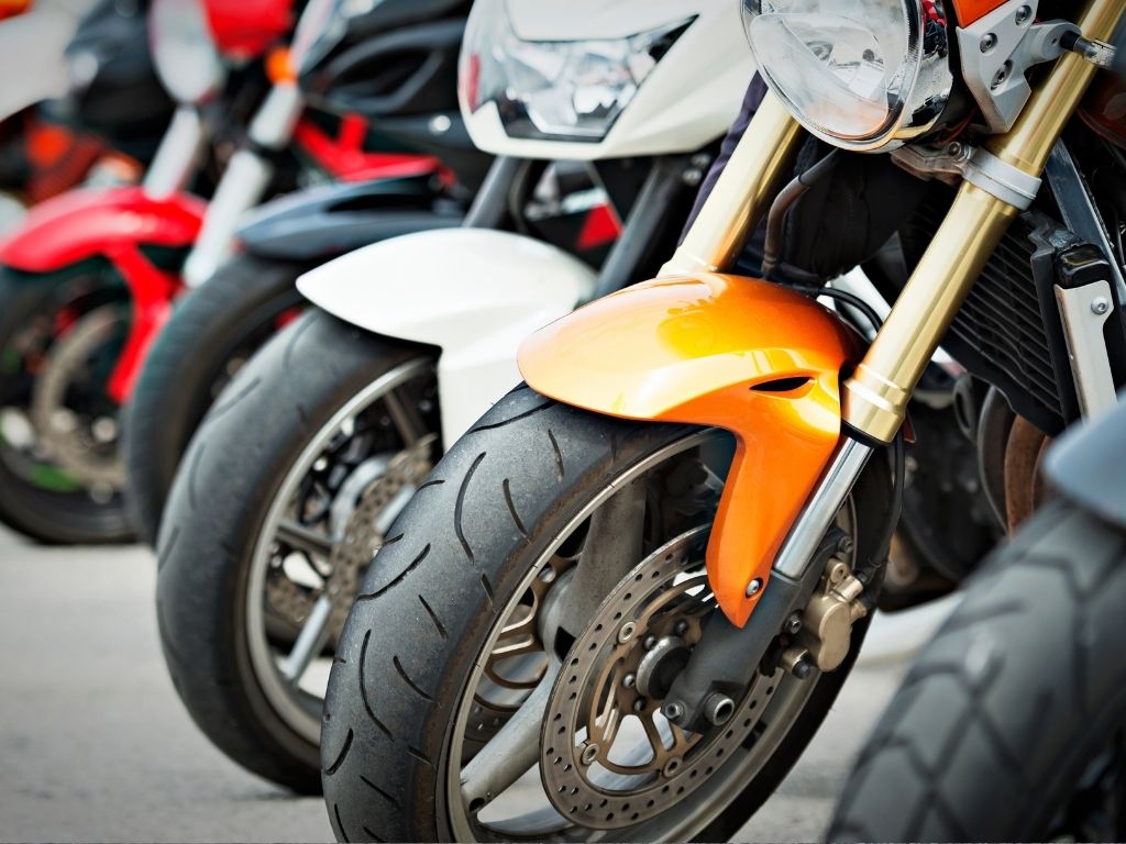 Motorcycle Tyres - Premium Bike Tyres MRF, CEAT, Bridgestone in Tirupati
